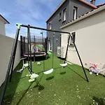 Kaly,piscine Privee Plein Sud, Climatisation, Internet 빌라