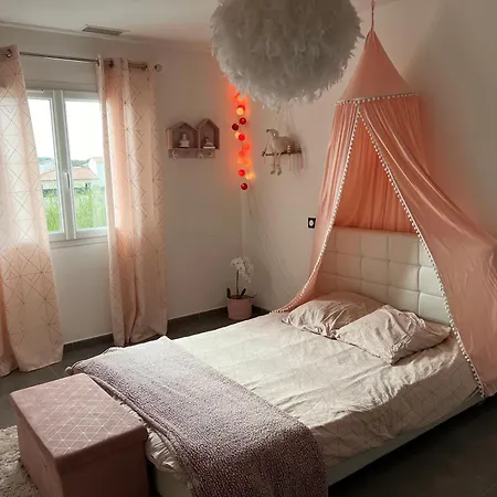 Kaly,piscine Privee Plein Sud, Climatisation, Internet ヴィラ