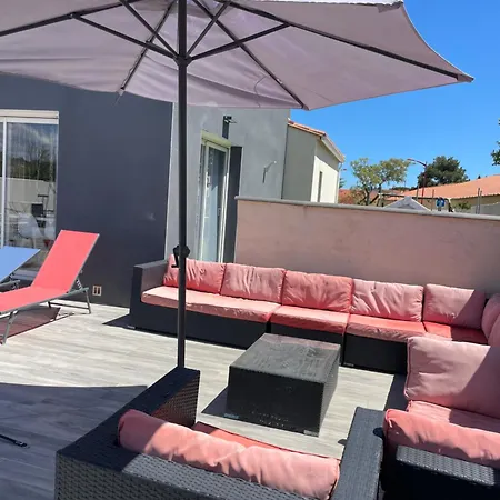 Kaly,piscine Privee Plein Sud, Climatisation, Internet ヴィラ